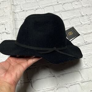 NWT House of Harlow Wool Hat Revolve